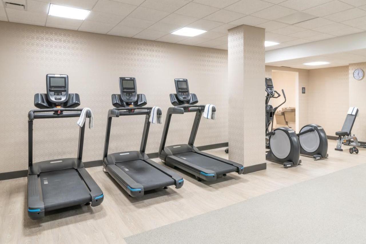 Hilton Garden Inn Flint Downtown מראה חיצוני תמונה