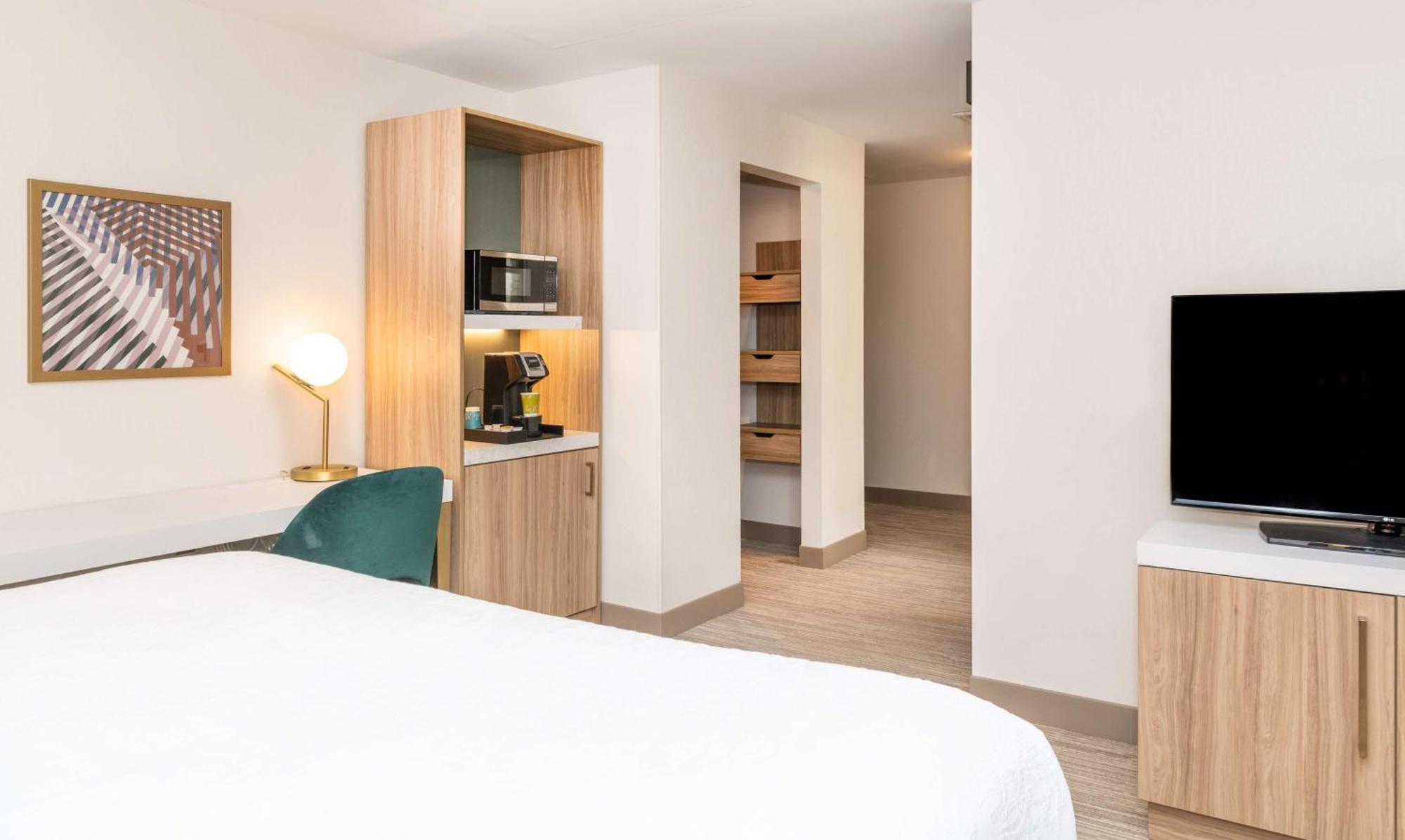 Hilton Garden Inn Flint Downtown מראה חיצוני תמונה